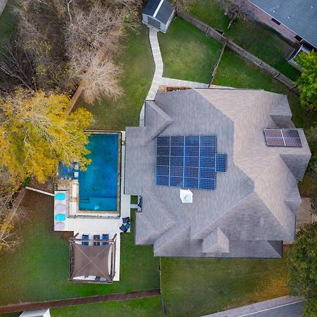 Stunning Family Home With Pool & Hot Tub - Sleeps 17 Pflugerville Luaran gambar