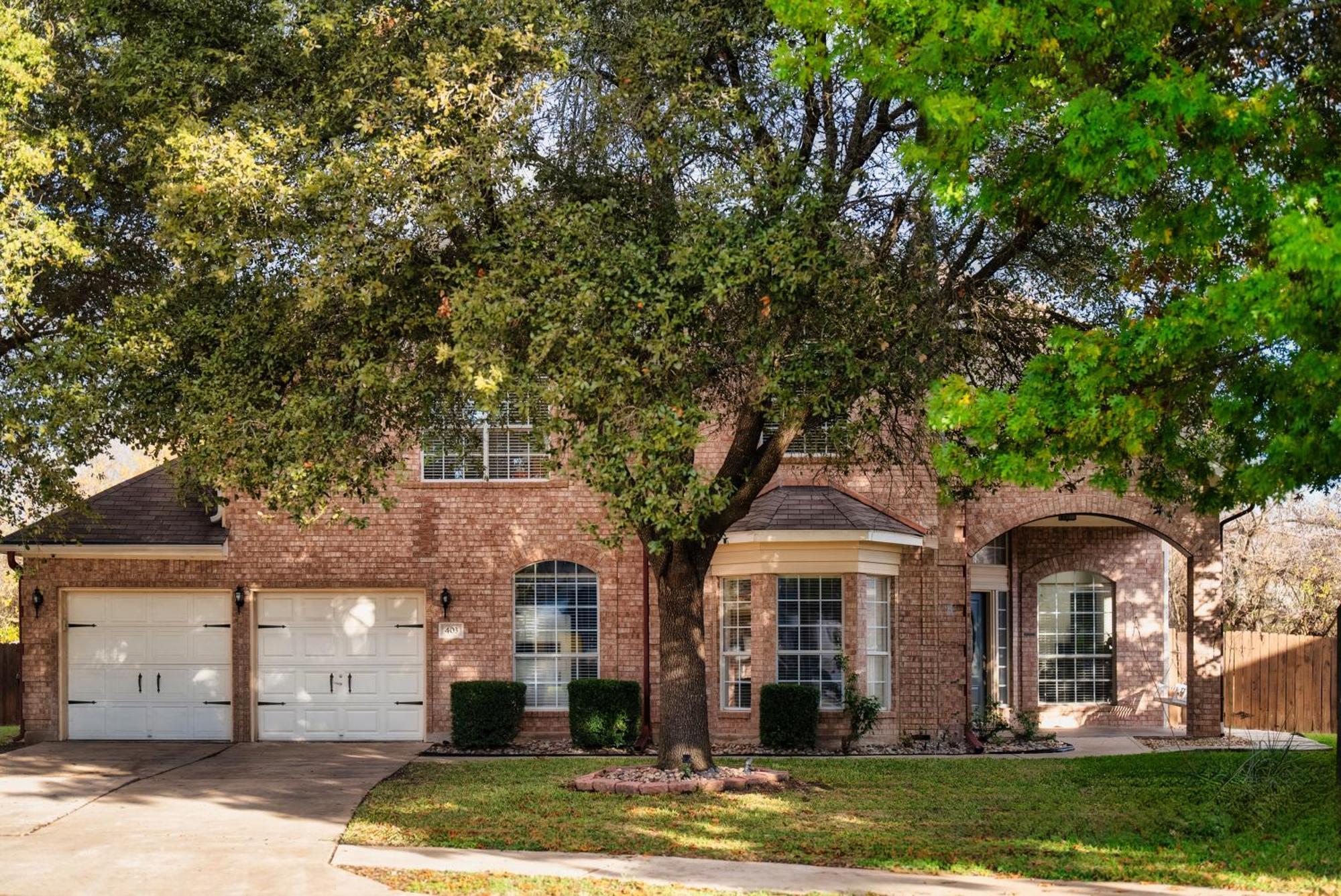 Stunning Family Home With Pool & Hot Tub - Sleeps 17 Pflugerville Luaran gambar